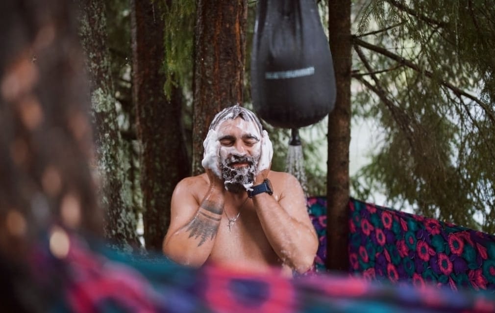 how to shower while camping 